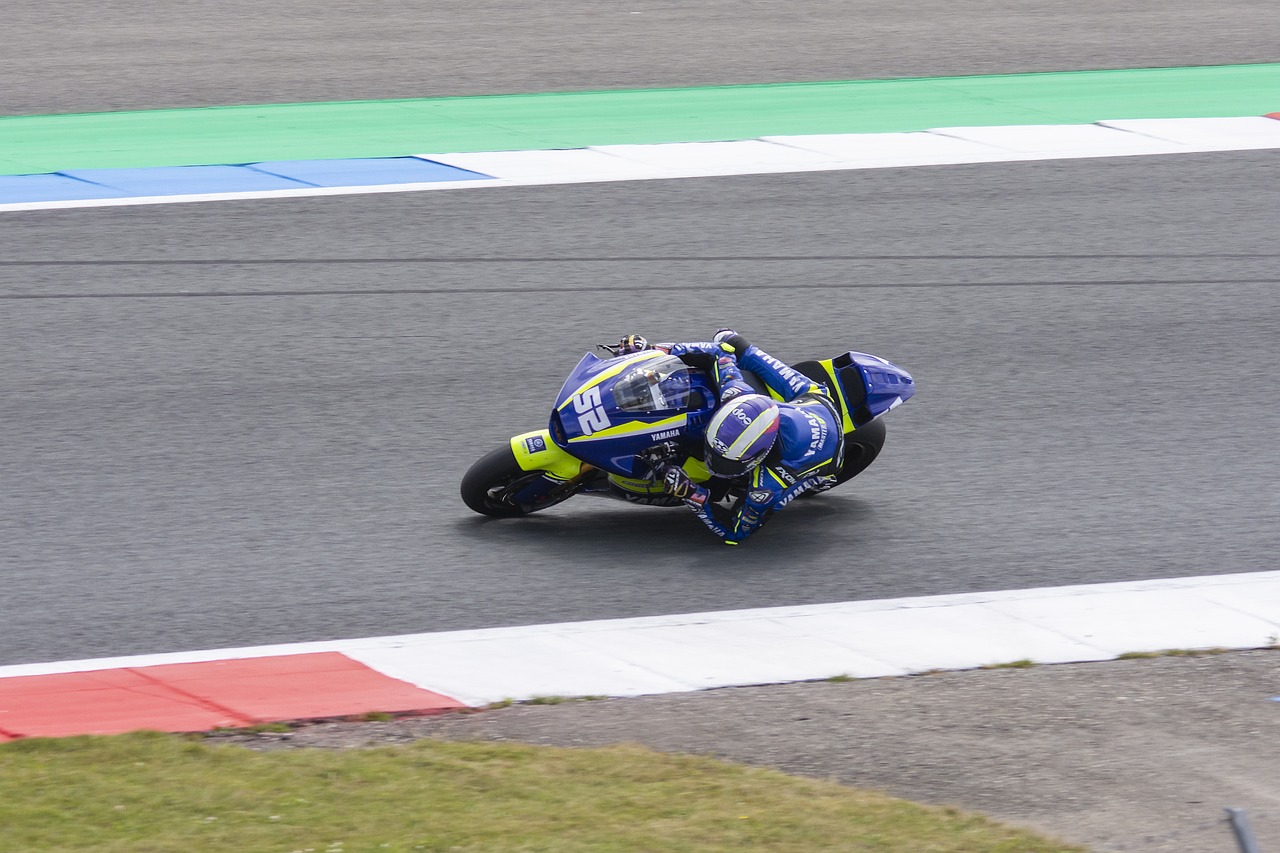 开云体育下载：给文总点一根文森特替补飚6记三分贼关键 轰20分并列全场最高.